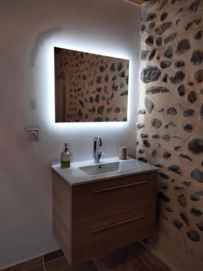 La Grange De Sabatas Hotel Chomerac Bagian luar foto