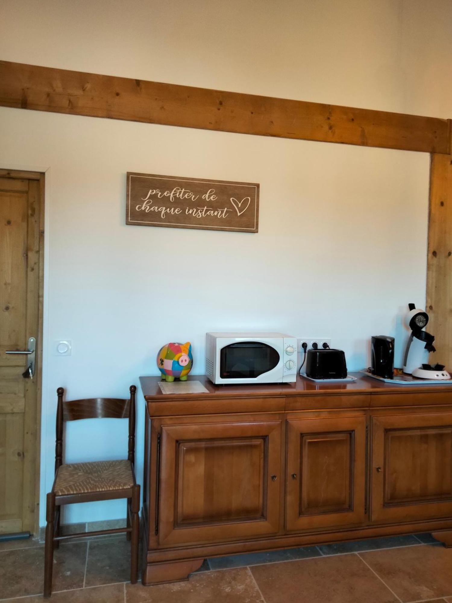 La Grange De Sabatas Hotel Chomerac Bagian luar foto