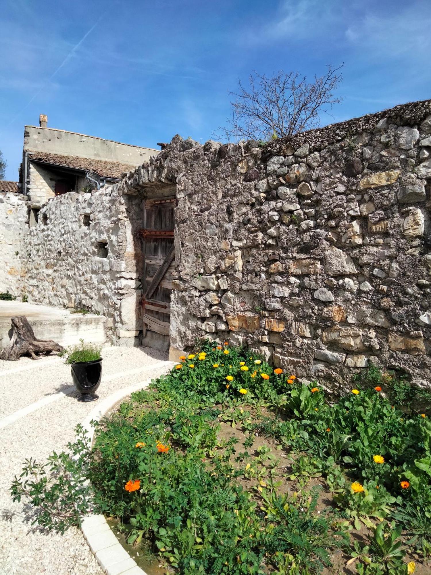 La Grange De Sabatas Hotel Chomerac Bagian luar foto