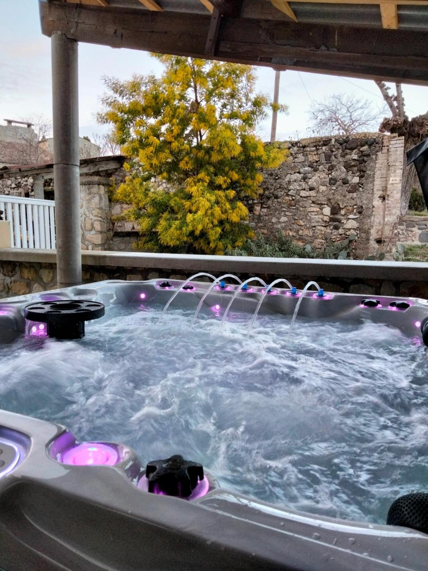 La Grange De Sabatas Hotel Chomerac Bagian luar foto